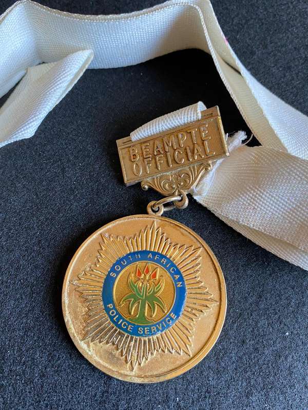 POLICE OFFICIAL PISTOL SHOOTING OFFICERS-MEDALLION