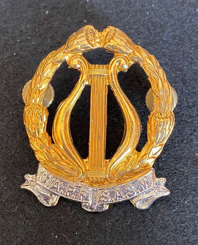 SA ARMY BAND CAP BADGE- WORN POST 1985- 2 LUGS