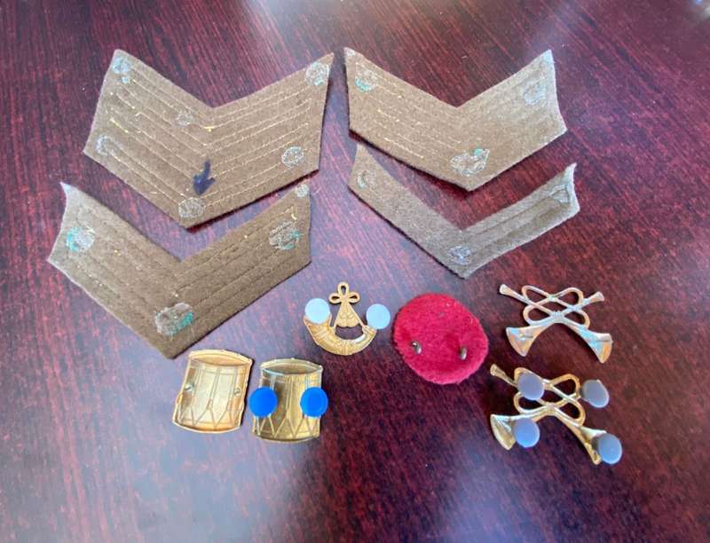 ARMY BAND SELCTION OF BADGES AND RANKS-SOLD TOGETHER-PINS COMPLETE-10 ITEMS IN TOTAL