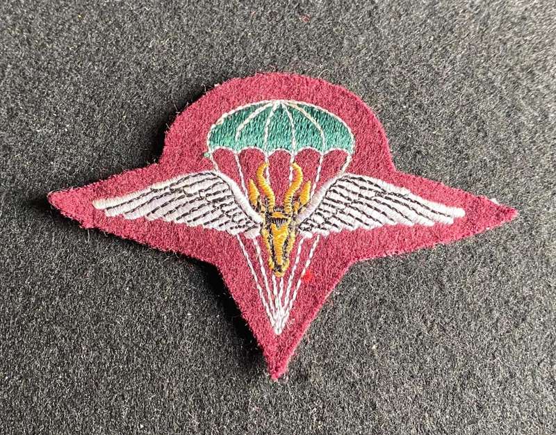 1 PARA BATTALION BERET BADGE-OTHER RANKS-WORN FROM 1980'S