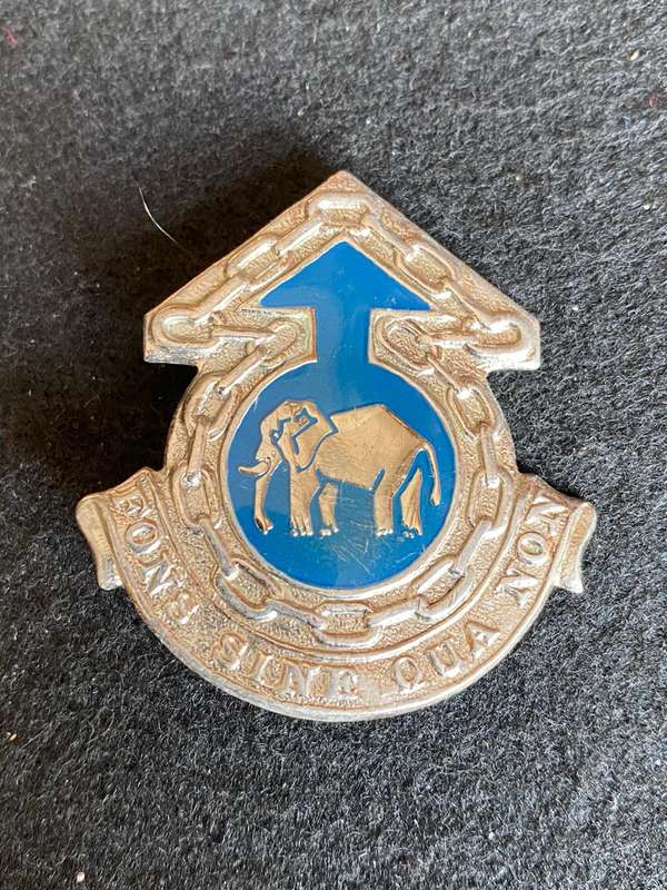 EP COMMAND MAINTENANCE UNIT CAP BADGE-APPROVED 1986- 2 X SHORT LUGS