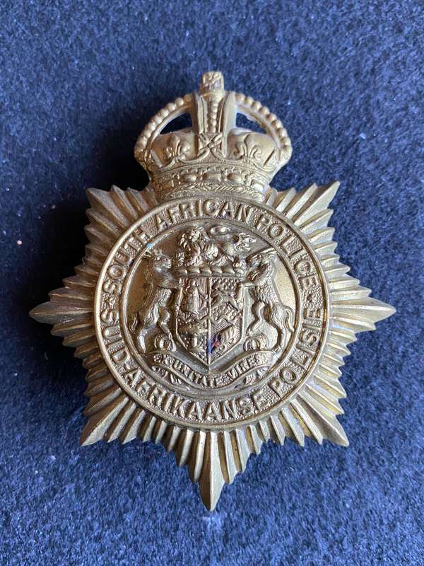 BRASS HELMET BADGE (LARGE) WORN 1931-57- 3 LUGS-BRASS