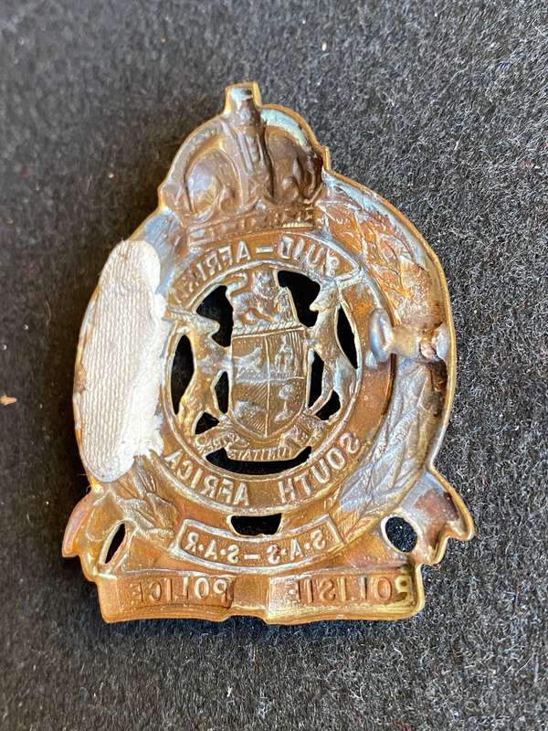 REP. OF SOUTH AFRICA POLICE HELMET BADGE-ONE LUG
