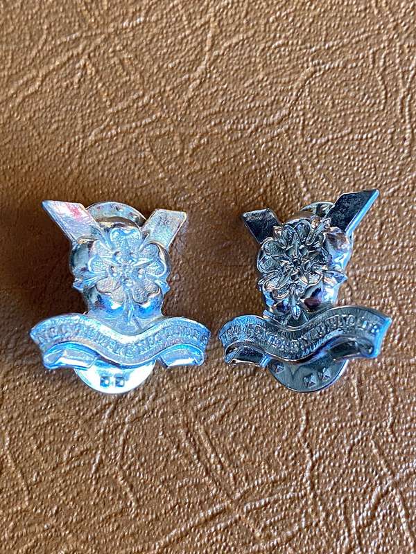 REGT. SPRINGS MESS DRESS COLLAR BADGES-WORN FROM 1976-PINS INTACT