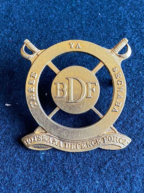 BOTSWANA DEFENCE FORCE CAP BADGE-VOIDED TYPE- 2 LUGS