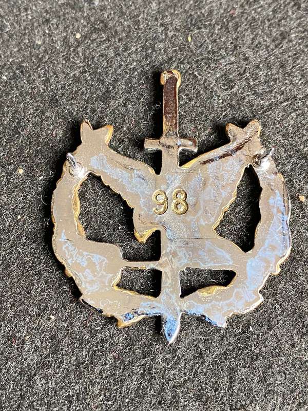 NUMBERED SA TASK FORCE OPERATORS BADGE - BI/METAL- 2 PINS- 1ST ISSUE