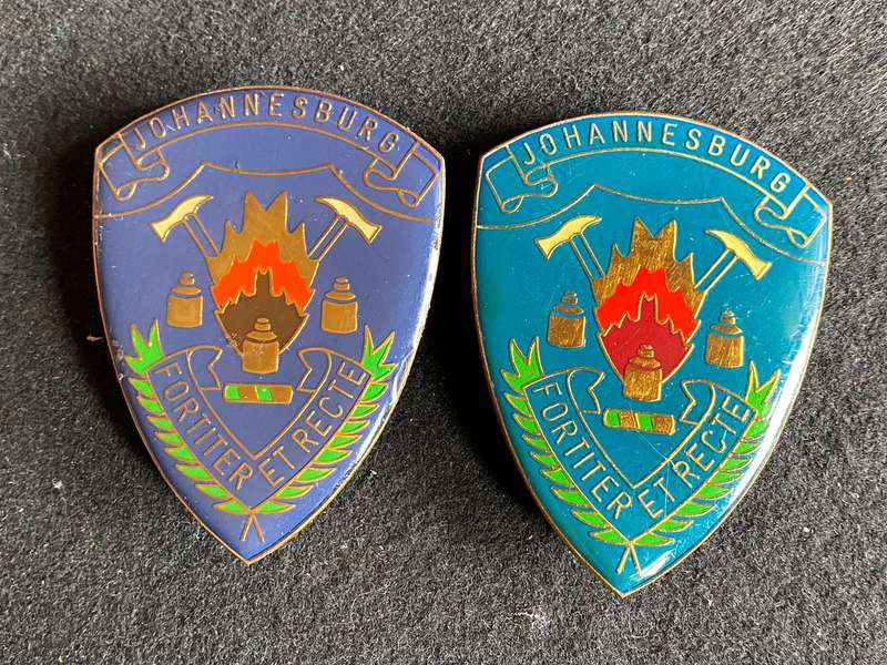 JOHANNESBURG FIRE BRIGADE FLASH PAIR-ONE PIN MISSING