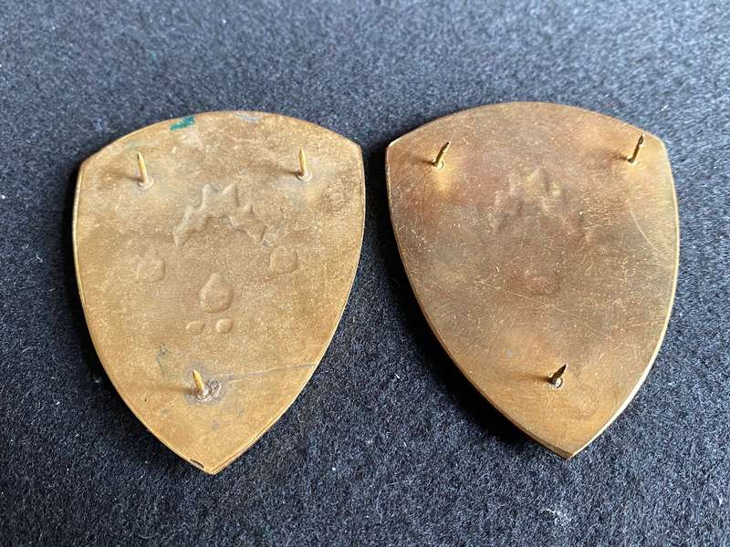 JOHANNESBURG FIRE BRIGADE FLASH PAIR -PINS COMPLETE