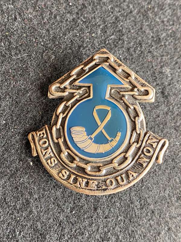 OFS COMMAND MAINTENANCE UNIT CAP BADGE- APPROVED 1986- 2 LUGS