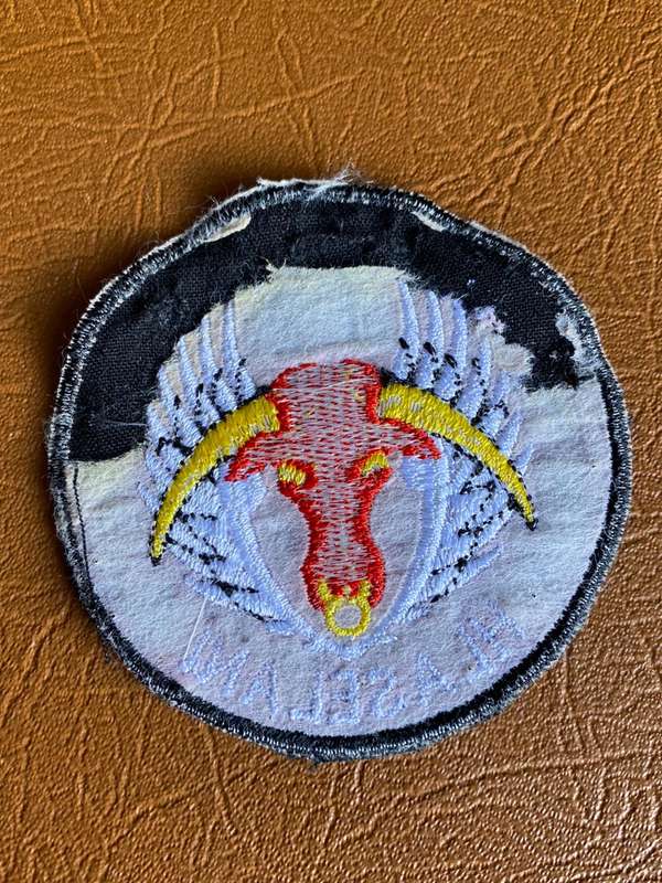 SAAF 16 SQUADRON PATCH-WORN MID 1907'S-1990 ON RIGHT UPPER ARM-ORIGINAL USED PATCH-DIAMETER 75 MM
