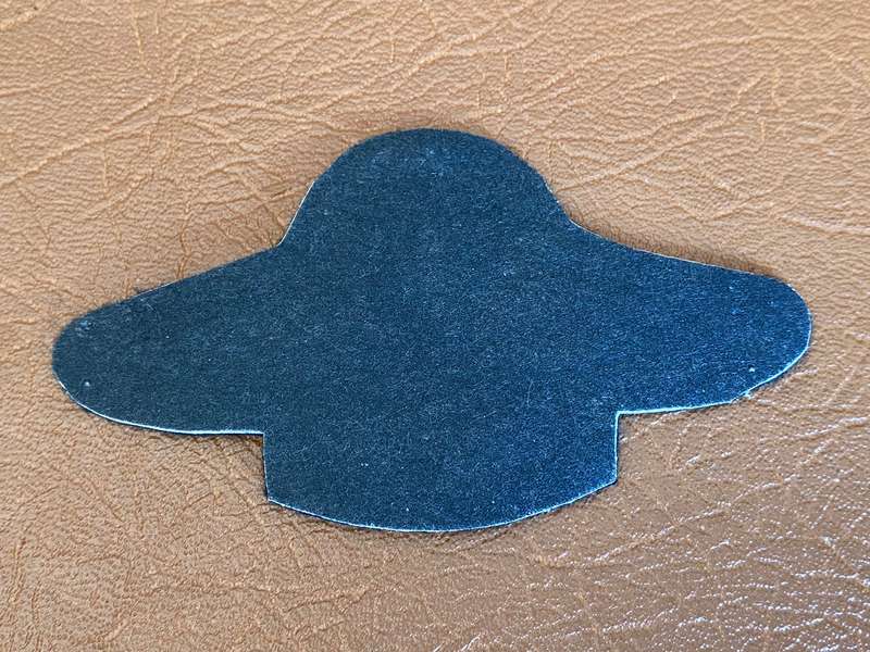 SWAZILAND PARACHUTE INSTRUCTOR WING- WHITE AND GOLD ON BLACK FELT