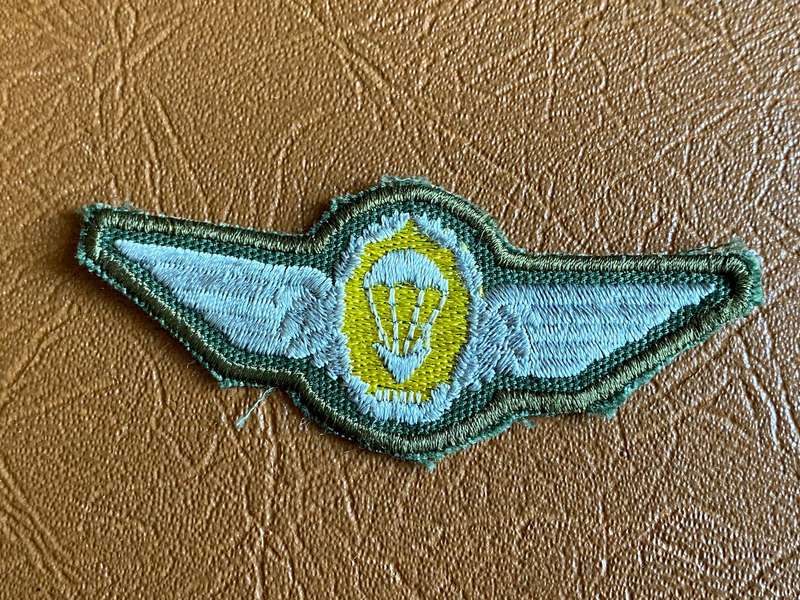 BOPHUTHATSWANA DF,SPECIAL FORCES PARA WING-YELLOW FRE FALL