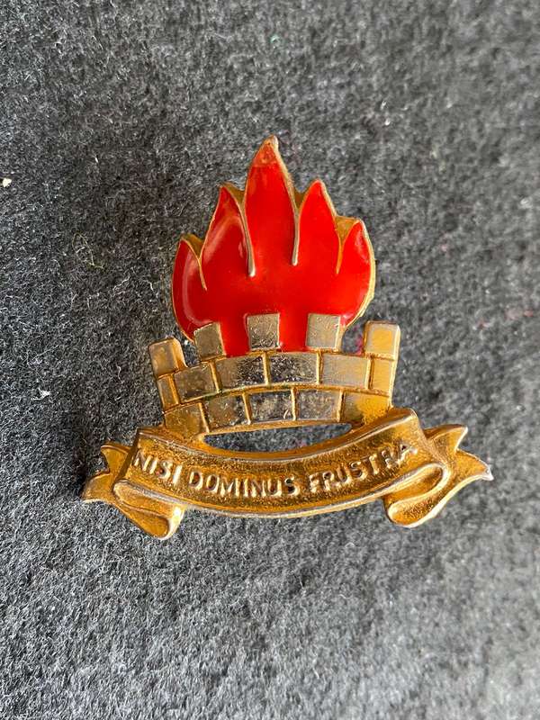 REGIMENT SASOLBURG-APPROVED 1988- 2 X SCREW LUGS