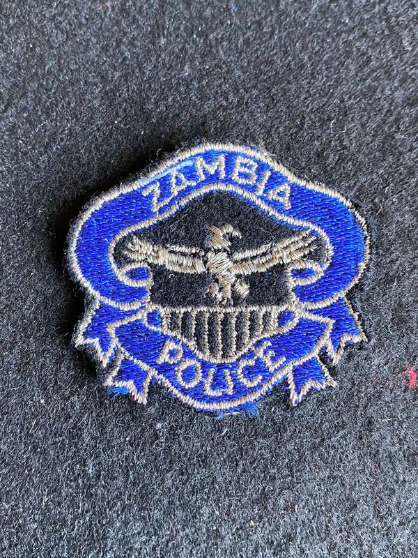 ZAMBIA POLICE CAP BADGE