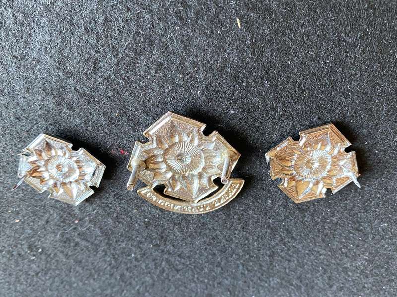 SA ARMY WOMEN'S COLLEGE,CHROMED CAP AND COLLARS-APPROVED 1978-LUGS + PINS INTACT