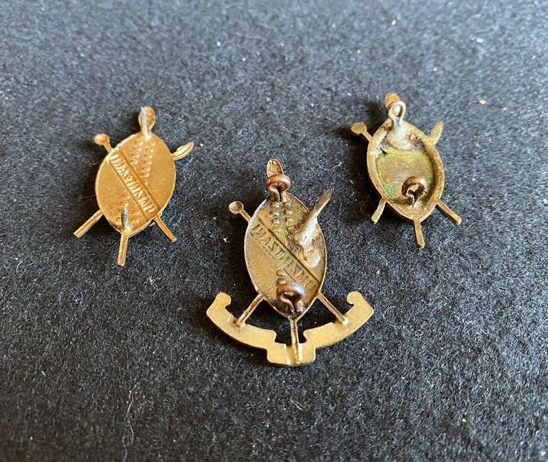 PRINCE ALFREDS CAP AND COLLARS-APPROVED 1962-LUGS + PINS COMPLETE