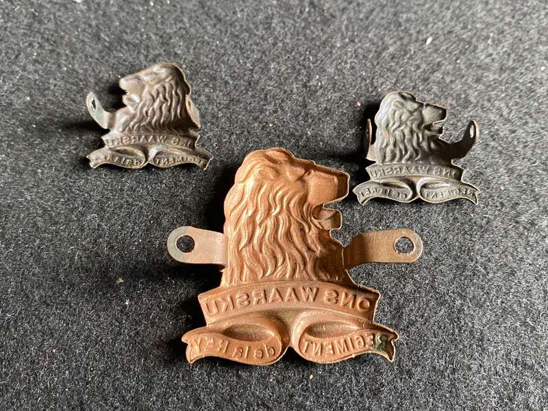 REGT. DE LA REY CAP AND COLLARS- 1939-45-LUGS COMPLETE