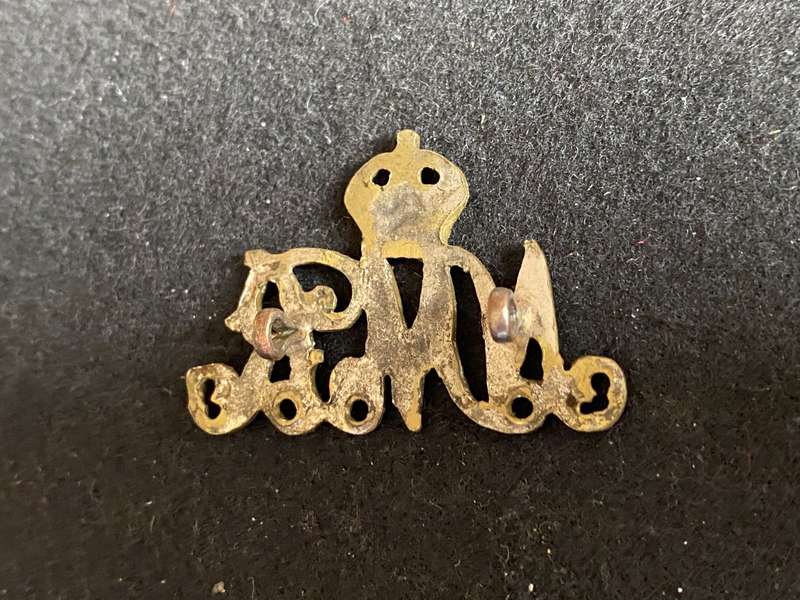 NATAL MOUNTED RIFLES CAP BADGE-WORN 1960'S-1950'S- 2 LUGS