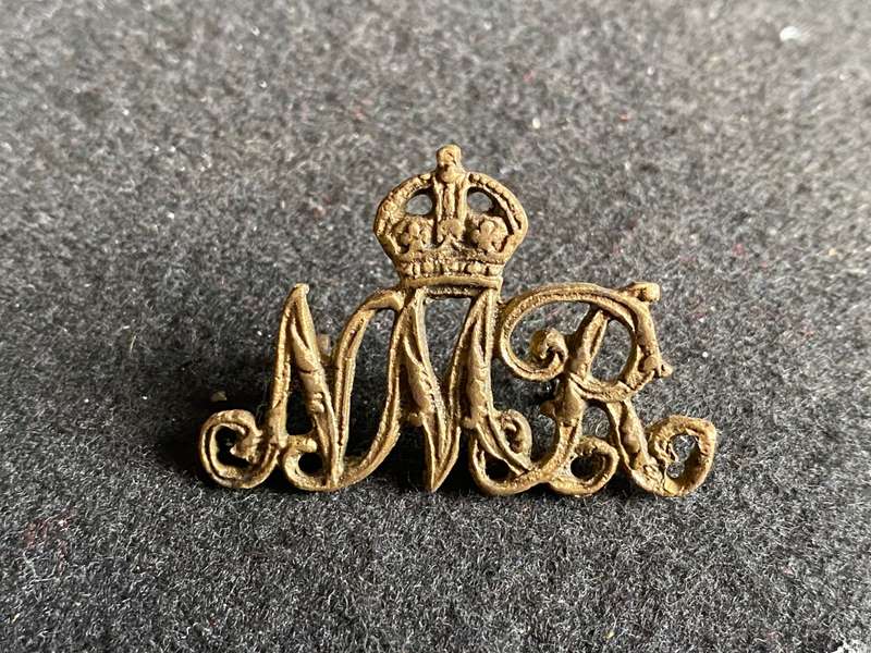 NATAL MOUNTED RIFLES CAP BADGE-WORN 1960'S-1950'S- 2 LUGS