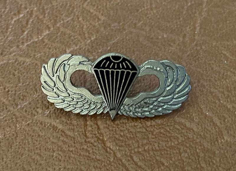 USA AIRBORNE,MESS DRESS WING- ONE PIN