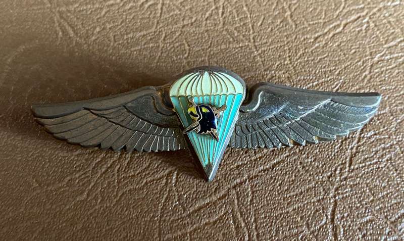 ZAMBIAN ARMY SPECIAL FORCES ADVANCED STATICLINE PARA WING- 2 PINS-1970'S-80'S