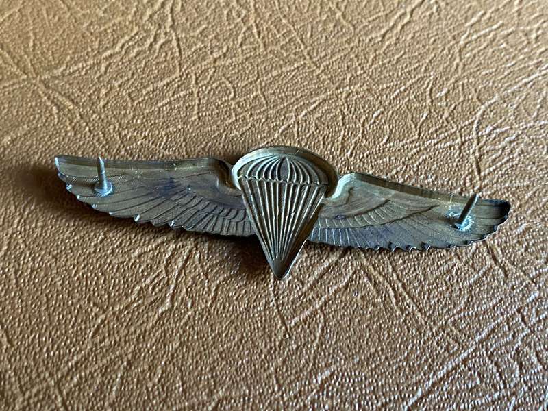 ZAMBIAN ARMY NIGHT JUMP PARA WING- 2 PINS-1970'S-80'S