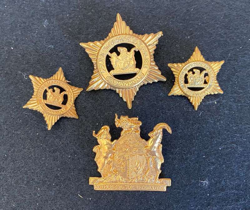 GAZANKULU POLICE ,OTHER RANKS,CAP,COLLARS AND RANK - PINS + LUGS COMPLETE