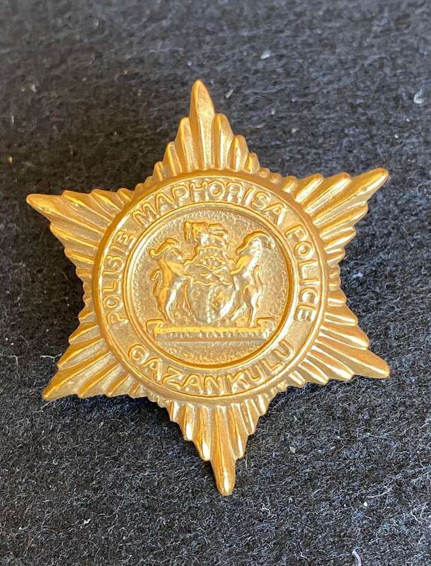 GAZANKULU POLICE,OTHER RANKS CAP BADGE- 2X SCREW LUGS