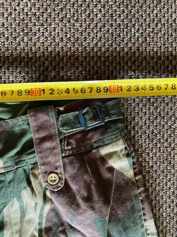 RHODESIAN CAMO TROUSERS,PLEASE LOOK AT PICTURES FOR SIZE,REINFORCED BACKSIDE-PIPE LENGTH 72CM-THIS T