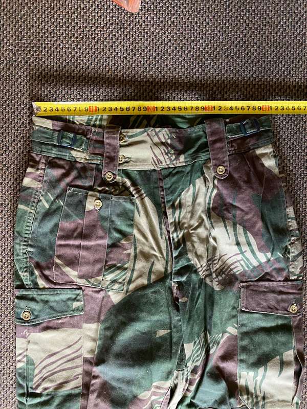RHODESIAN CAMO TROUSERS,PLEASE LOOK AT PICTURES FOR SIZE,REINFORCED BACKSIDE-PIPE LENGTH 72CM-THIS T