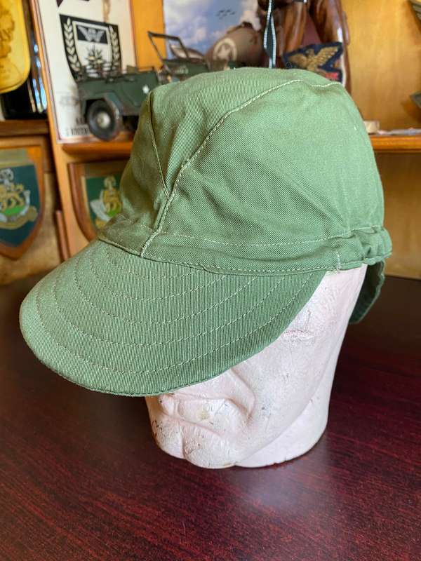 ORIGINAL RECCE SWALLOW TAIL CAP-COMES WITH PAPER LABEL ON THE INSIDE WITH CODE FOR CROSS REFERENCE