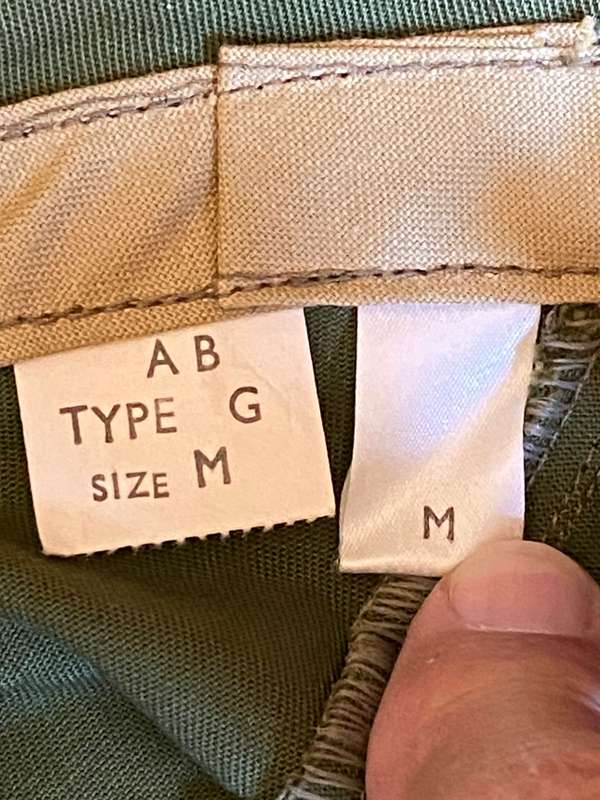 ORIGINAL RECCE SWALLOW TAIL CAP-COMES WITH PAPER LABEL ON THE INSIDE WITH CODE FOR CROSS REFERENCE C