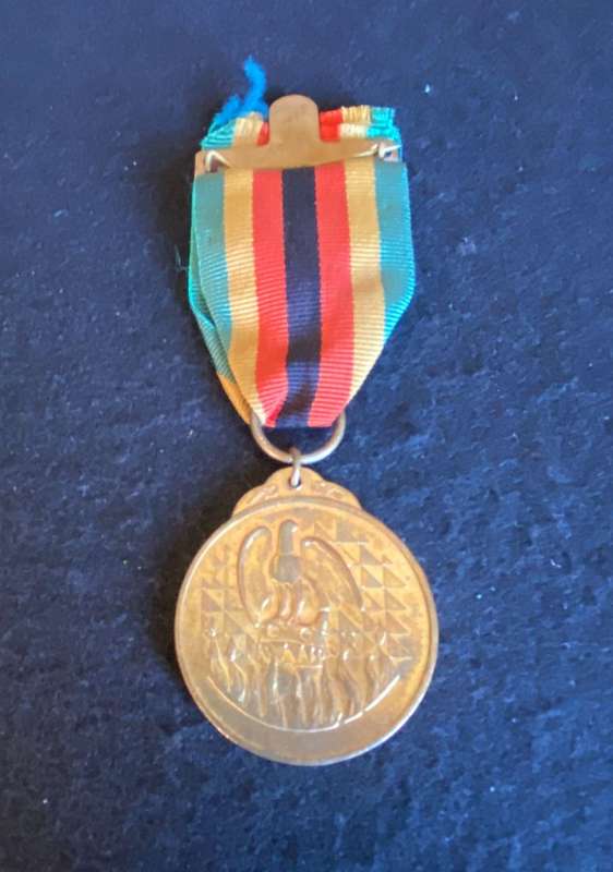ZIMBZABWE INDEPENDENCE MEDAL-NUMBERED ON THE RIM- 64870- FULL SIZE