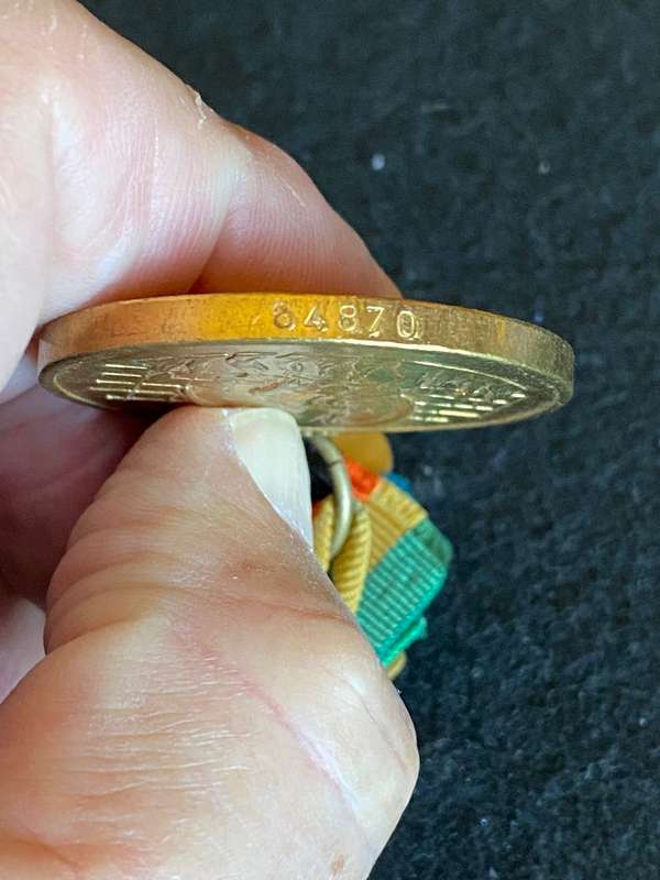 ZIMBZABWE INDEPENDENCE MEDAL-NUMBERED ON THE RIM- 64870- FULL SIZE