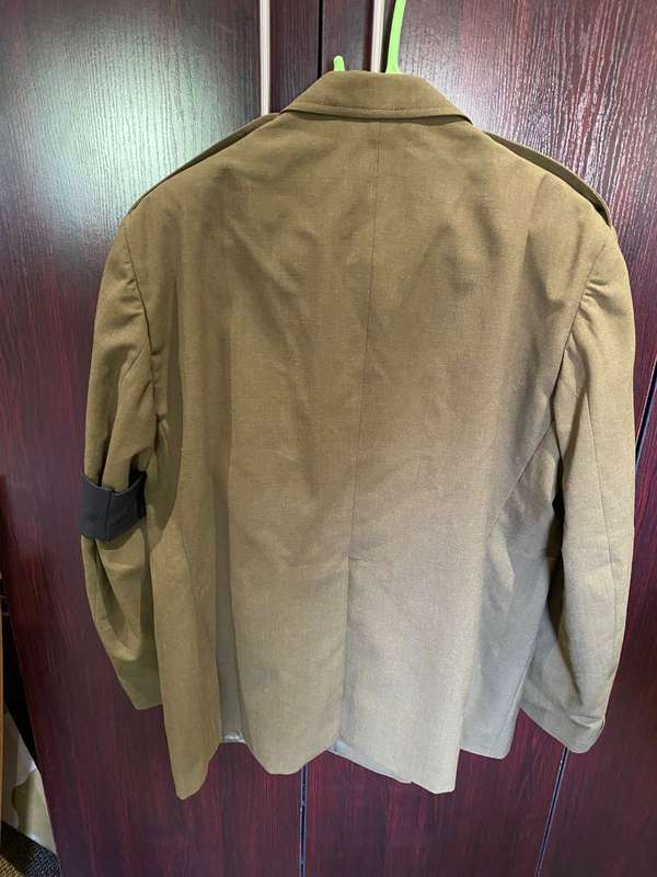 SA ARMY STEP OUT JACKET SIZE LARGE-MEASURES 55CM ARMPIT TO ARMPIT-GOOD CONDITION
