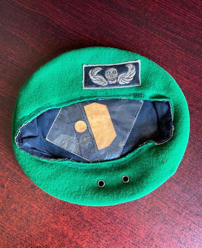 ORIGINAL VIETNAM PERIOD US SPECIAL FORCES GREEN BERET