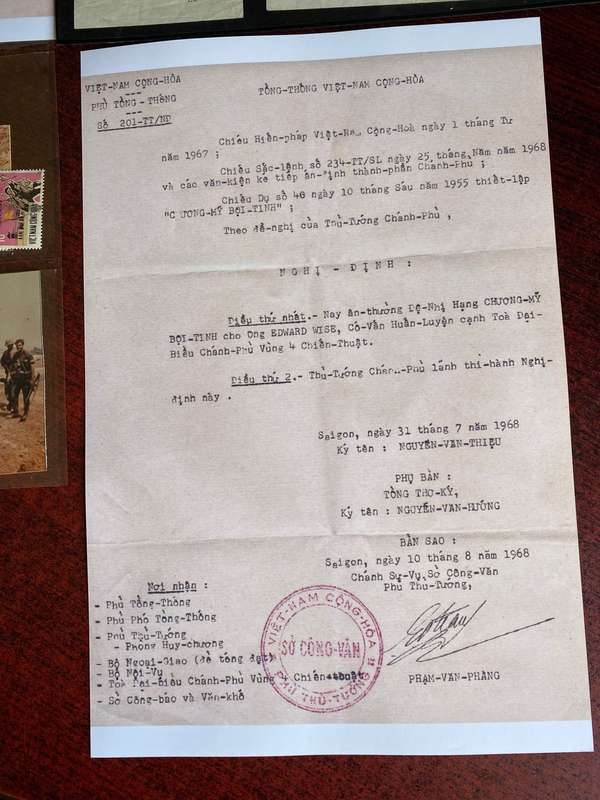 ORIGINAL PHOTOS,DOCUMENTS AND STAMPS FROM THE VIETNAM WAR-SOLD TOGETHER AS ONE LOT