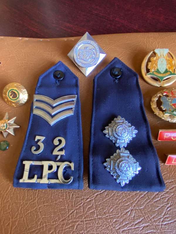 SA HOMELANDS MIXED LOT OF RANKS AND BADGES- 9 ITEMS IN TOTAL