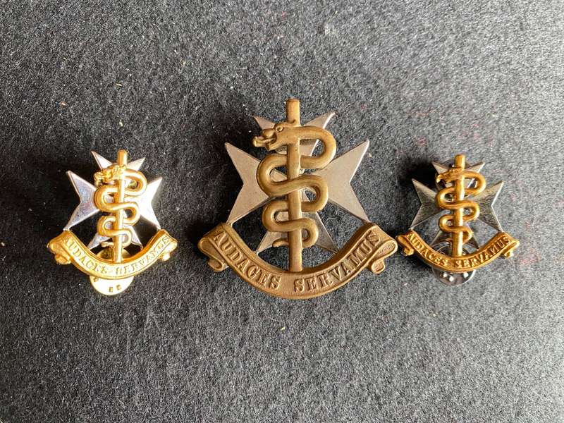SAMS-BI/METAL CAP AND COLLARS-WORN FROM 1983-LUGS + PINS INTACT
