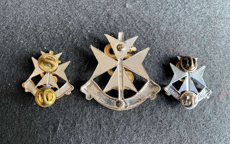 SAMS-BI/METAL CAP AND COLLARS-WORN FROM 1983-LUGS + PINS INTACT