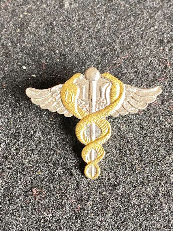 SAMS, BI METAL DOCTOR'S BREAST BADGE- 2 PINS