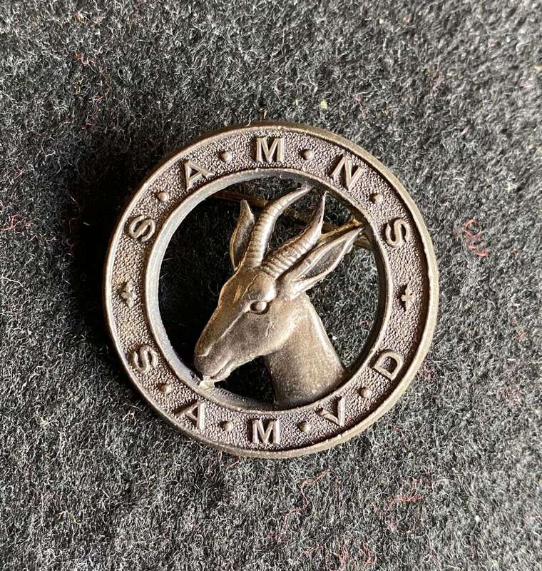 SA MILITARY NURSING SERVICE BADGE-WORN 1940-1962
