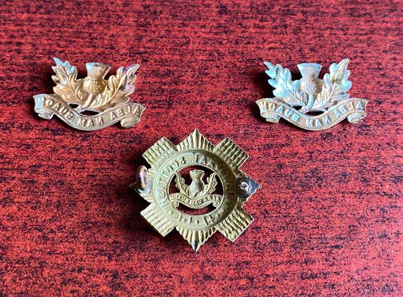 TRANSVAAL SCOTTISH GILT CAP AND COLLARS-ONE LUG ON CAP MISSING