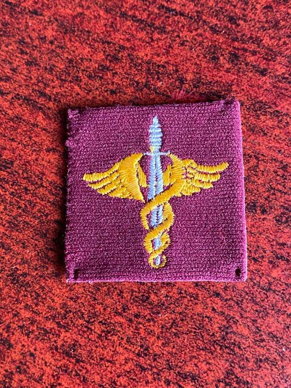 DOCTOR 7 MEDICAL BATTALION BREAST BADGE