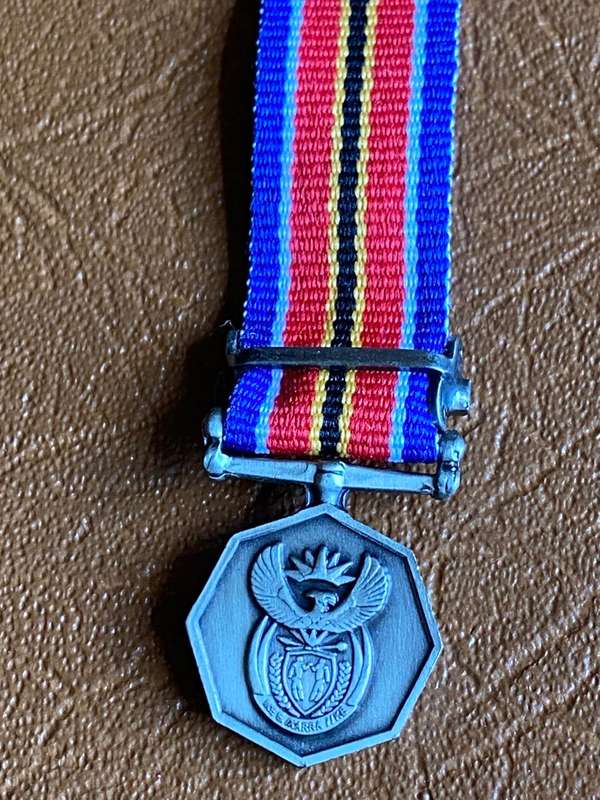MINIATURE SANDF CAMPAIGN MEDAL