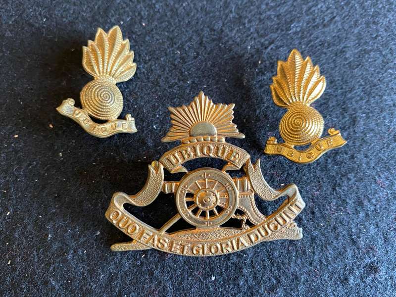 OFS UNIVERSITY REGT. CAP AND COLLARS-WORN POST 1964-LUGS + PINS COMPLETE