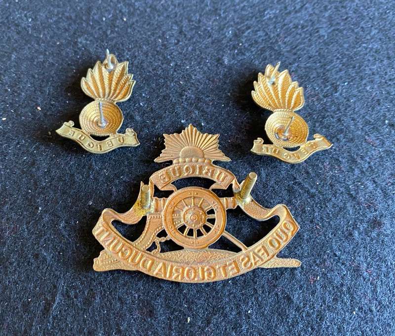 OFS UNIVERSITY REGT. CAP AND COLLARS-WORN POST 1964-LUGS + PINS COMPLETE