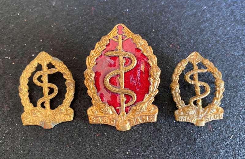 SA MEDICAL CORPS CAP AND COLLARS- 1970'S-1980'S-LUGS + PINS COMPLETE