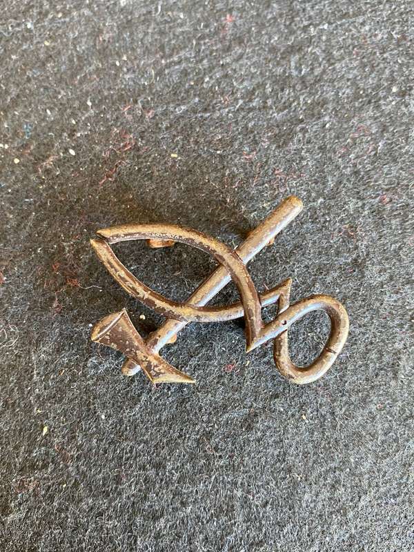 ARMOURER MECHANIC PROFICIENCY BADGE-1912-1950'S- 4 LUGS