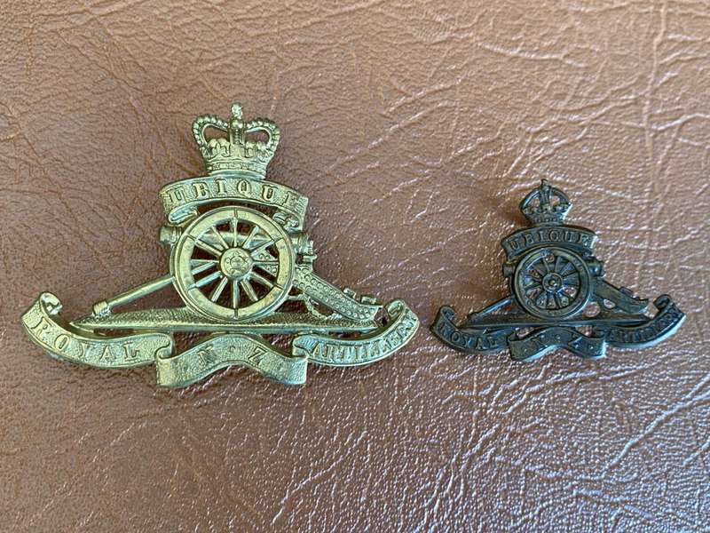 ROYAL NEW ZEALAND ARTILLERY CAP BADGES-LUGS COMPLETE
